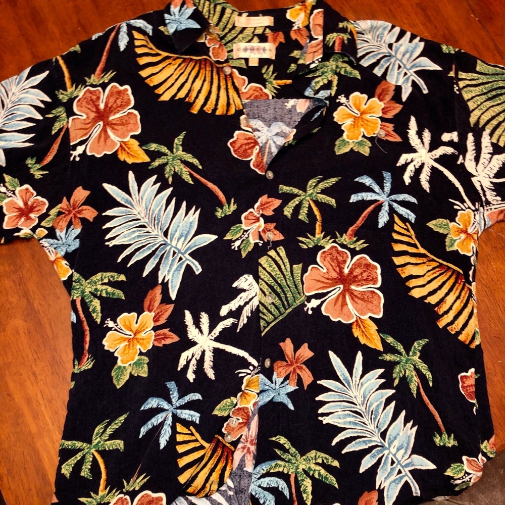 Beautiful Rayon Campia Moda Button Down